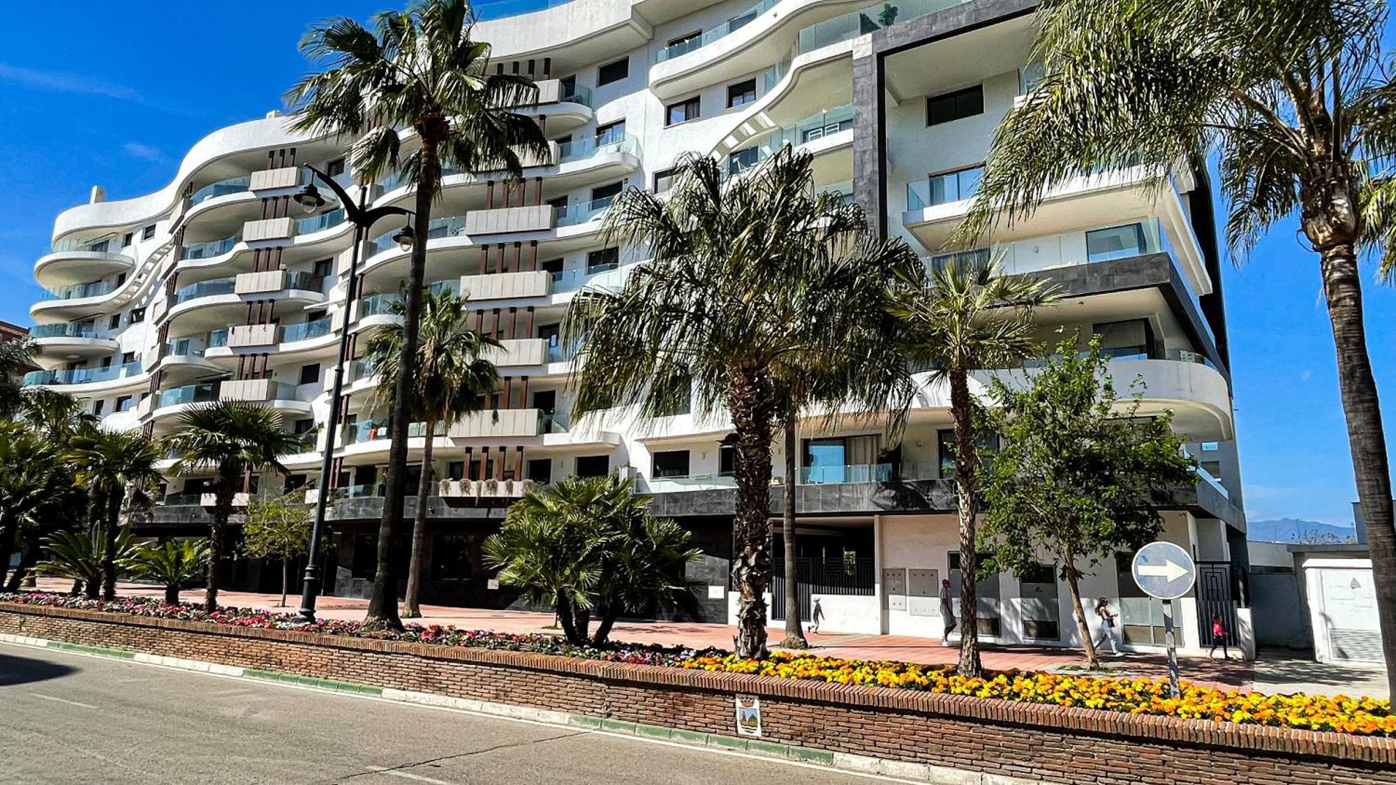 Infinity Estepona Centro Luaran gambar